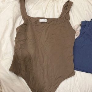 ARITIZIA contour square neck bodysuit